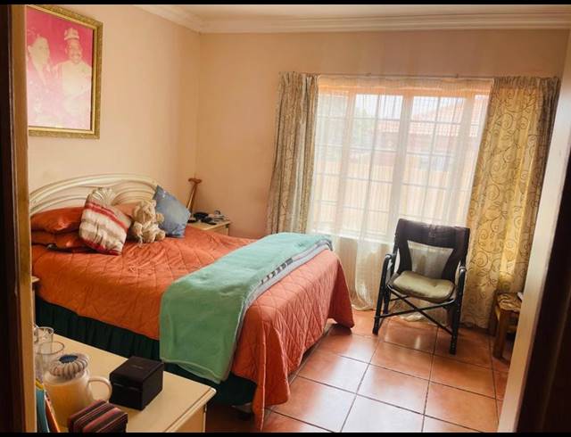 3 BEDROOM HOUSE FOR SALE IN HEATHERVIEW